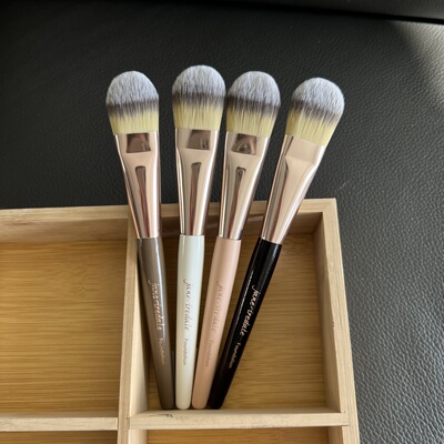 珍爱样品 jane iredale经典粉底刷 舌型粉底刷 妆前乳防晒刷