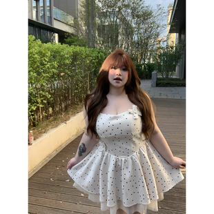 大码 收腰显瘦蓬蓬短裙 设计感波点吊带连衣裙夏季 dese嘚瑟软糖法式