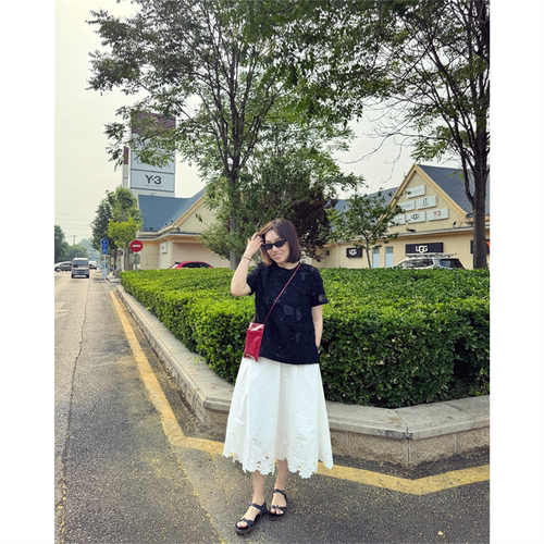 小雏菊日本刺绣下摆松紧腰半裙白裙26夏季新款【鸬鹚】