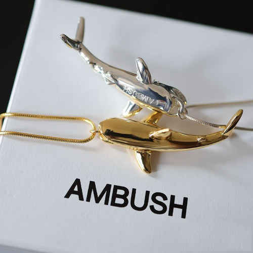 AMBUSH黄铜毛衣链男女鲨鱼项链