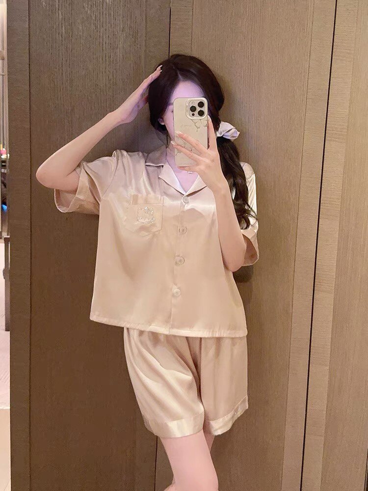 喵喵酱【鎏金kt】睡衣女夏季冰丝可爱冰丝短袖短裤外穿家居服套装