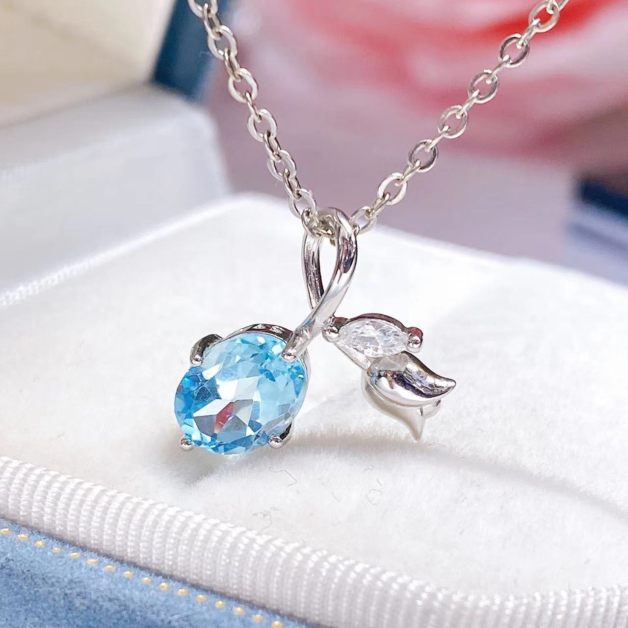 托帕石吊坠925银镶嵌清新淡雅简约新款天然蓝托帕石