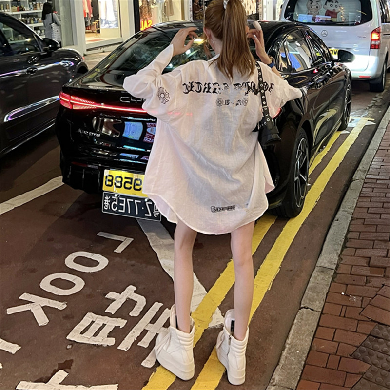 垂坠感宽松白色中长款防晒衬衫女夏季梵文印花薄款雪纺开衫外套潮