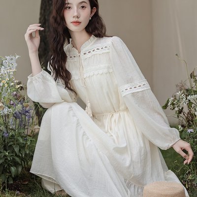 2025秋新款民族风好看白色裙子收腰波西米亚超长袖连衣裙女