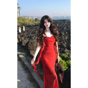 海邊度假不規(guī)則紅色飄帶無袖 風情萬種絕美長裙子 吊帶連衣裙女夏季