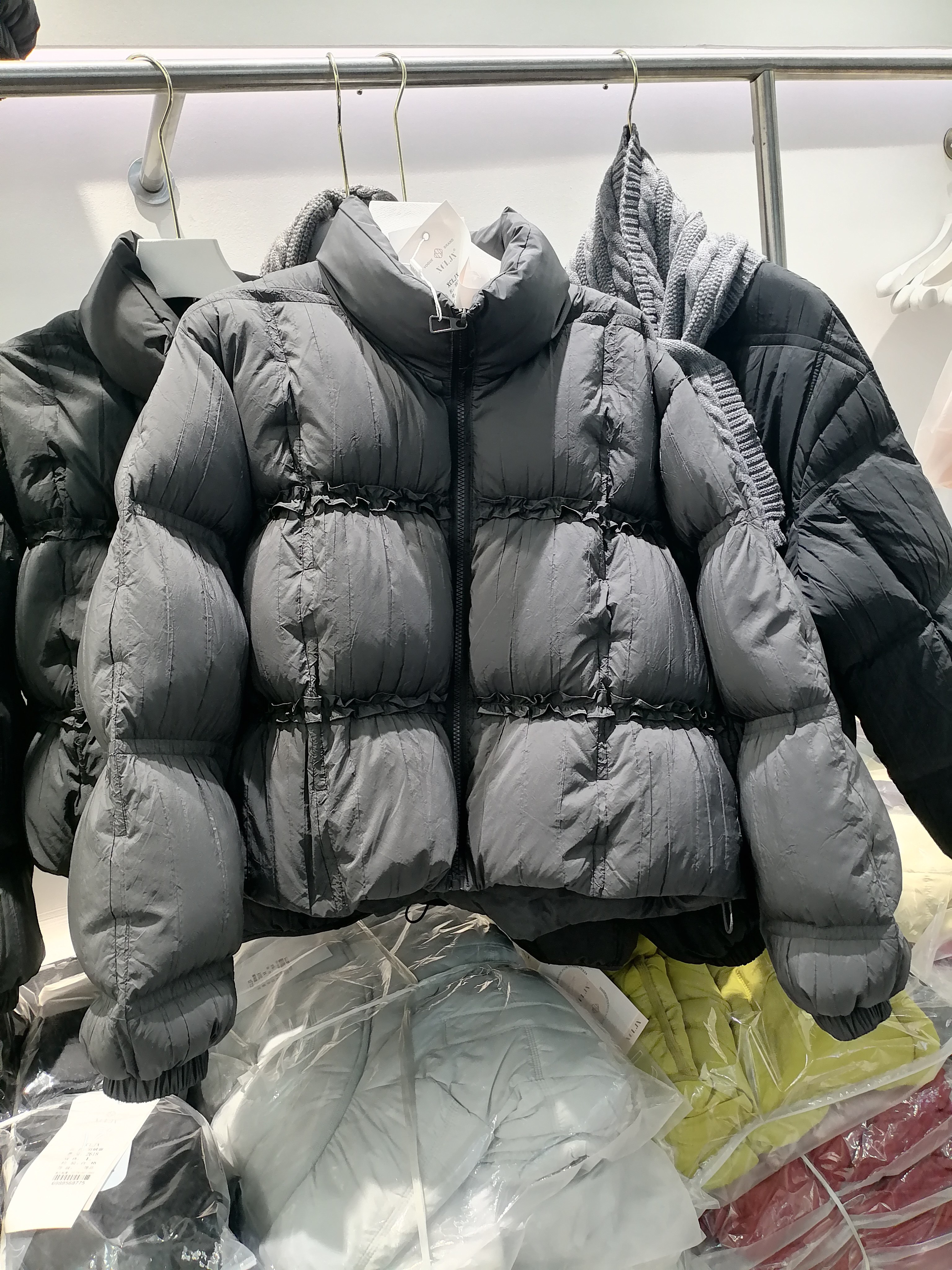 2025冬欧韩白鸭绒羽绒服女短款宽松小个子保暖洋气立领羽绒外套潮,女装/女士精品,羽绒服,淘宝优惠券,粉丝福利购,淘宝优惠卷