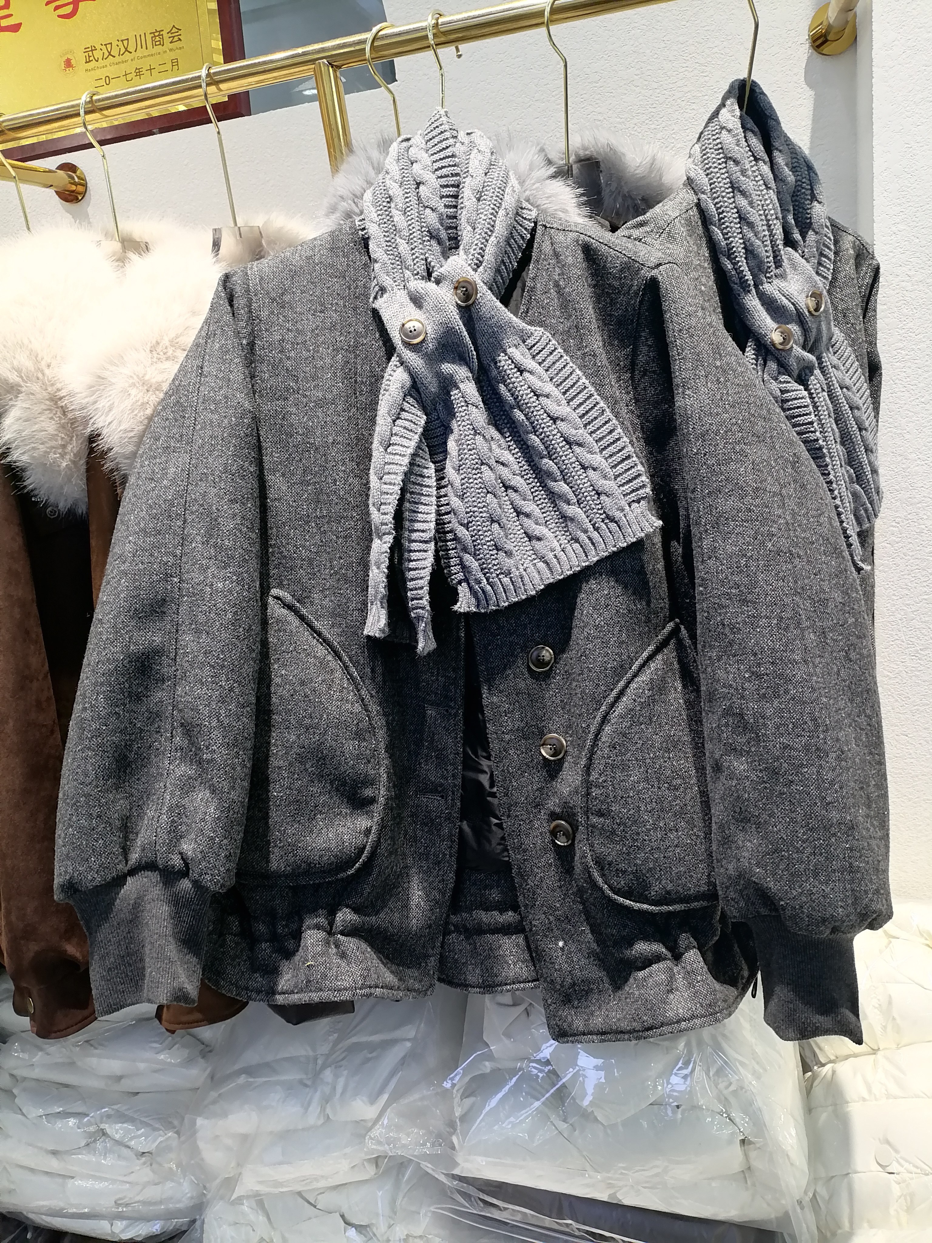 2025冬欧韩休闲棉服女短款宽松小个子保暖洋气围巾宽松棉衣外套潮,女装/女士精品,棉衣/棉服,淘宝优惠券,粉丝福利购,淘宝优惠卷