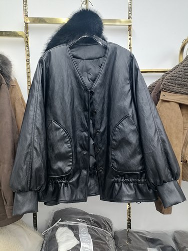 2025冬欧韩休闲蛋白皮棉服女短款宽松小个子保暖洋气软皮阔版外套