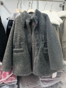 欧韩休闲羊羔毛外套女2024冬款收腰抽绳宽松加厚皮毛一体潮款上衣