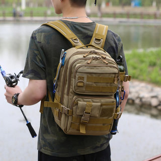 新款多功能路亚包双肩包渔具背包垂钓背竿包户外迷彩双肩大容量包