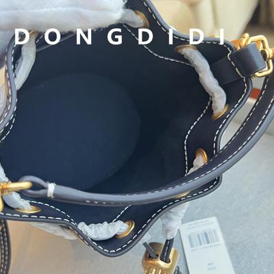 超性价比牛货 精美压花水桶包 轻便小挎包 外贸女包尾货真皮包包