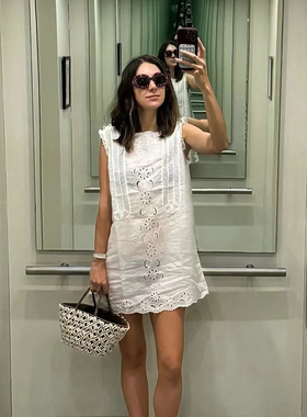 Doe梅丁~款2024夏季马德拉刺绣镂空方领无袖迷你花边简约连衣裙女