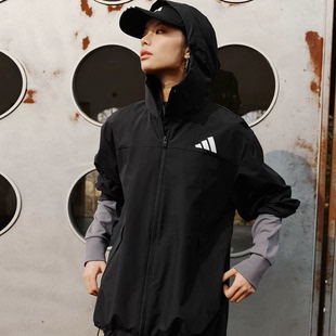 拒水休闲梭织连帽夹克外套男女秋季adidas阿迪达斯轻运动