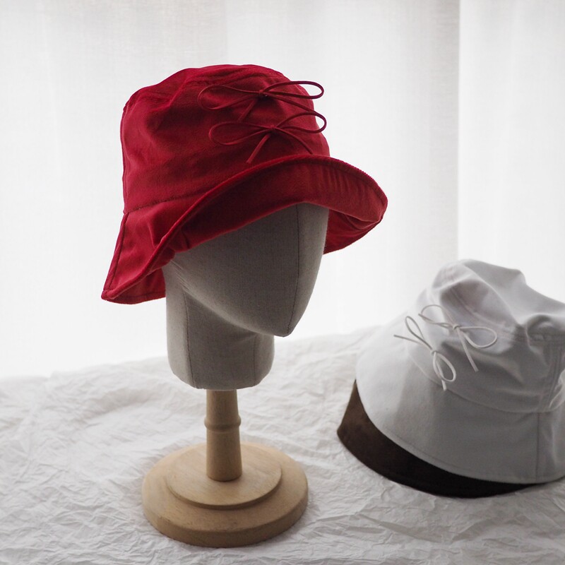 小众复古质感红色丝绒天鹅绒蝴蝶结渔夫帽春夏遮阳帽盆帽新年帽子