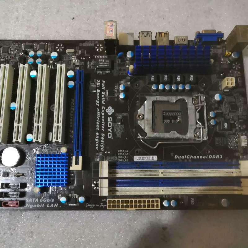 梅捷SY-I7HU3+节能版 DDR3内存 B75主板 1155针 全固态集成板议价