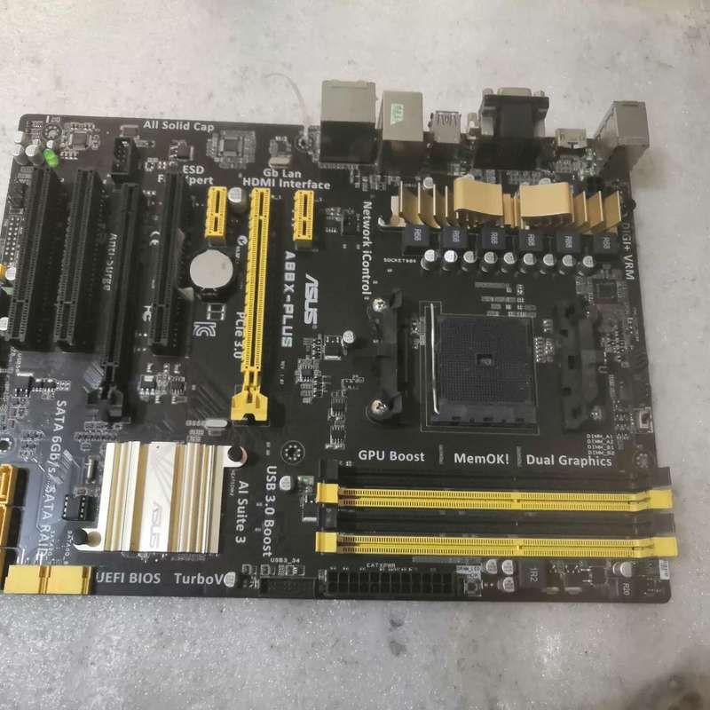 A88X-PLUS DDR3内存 FM2+接口 双显卡槽 全固态集成游戏主板议价