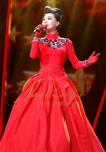 中国风红色主持人礼服女2023新款端庄大气舞台演出长款走秀表演服