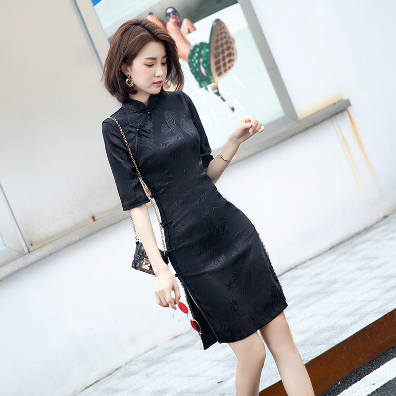 旗袍2022年新款年轻款高端气质优雅时尚黑色高级感小个子中袖国潮