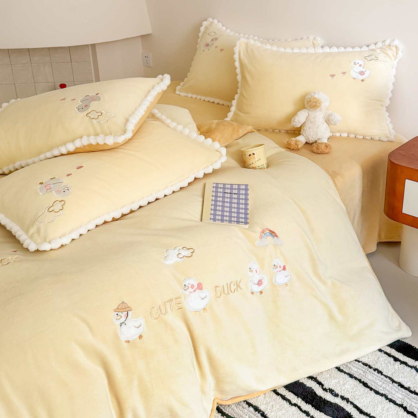 冬季加厚牛奶绒四件套儿童卡通双面绒被套珊瑚绒床单床笠床上用品