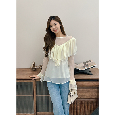 仙气喇叭袖上衣显瘦藏肉穿搭自带温柔滤镜通勤约会拍照先灵动气质