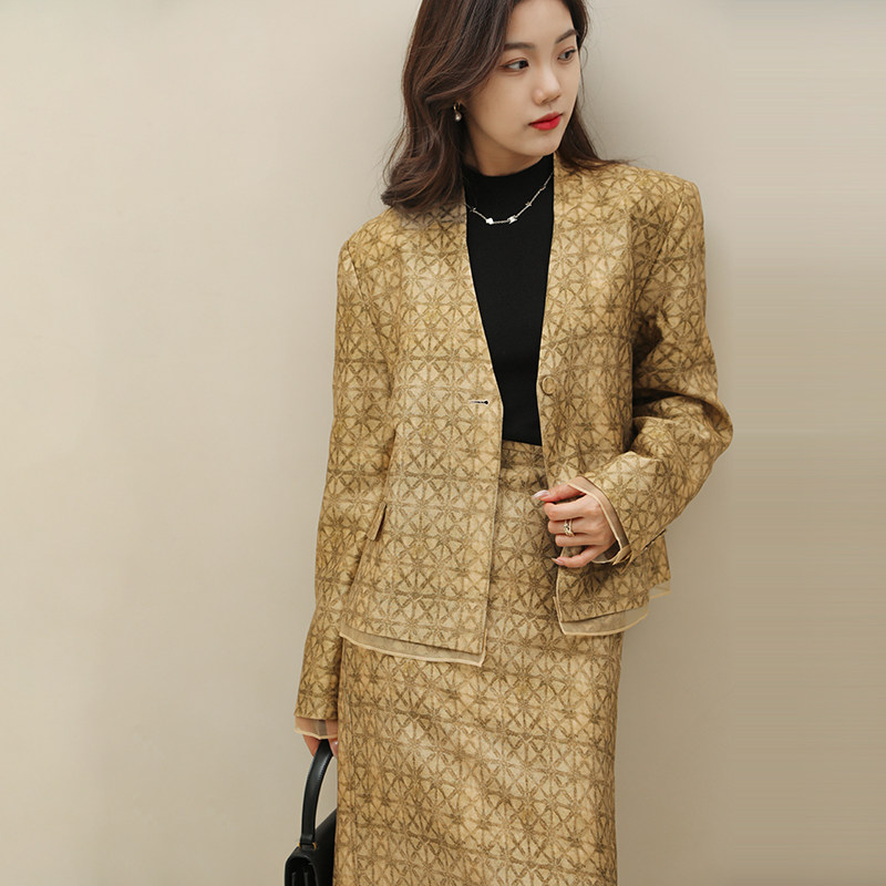 「工厂店」"几何美学"32MM重磅丝毛复古中式菱格印花外套2025新款,女装/女士精品,短外套,淘宝优惠券,粉丝福利购,淘宝优惠卷