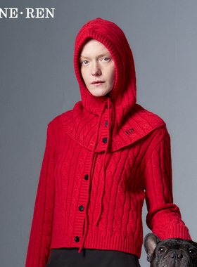 REINEREN任茜设计师款秋冬新年穿搭红色一体式巴拉克拉法帽