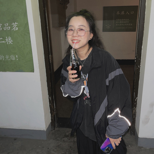 黑灰撞色宽松中长款棒球服飞行员夹克反光条速干冲锋衣外套女春秋