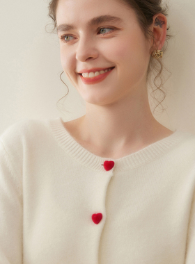 爱心扣圆领山羊绒开衫女秋冬加厚毛衣外套宽松时尚百搭羊绒针织衫