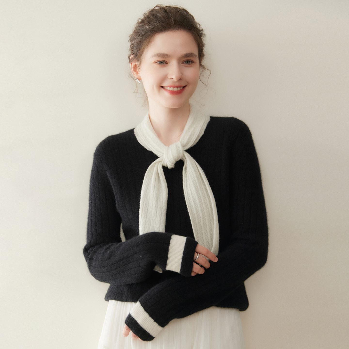 设计感飘带羊绒衫女针织毛衣