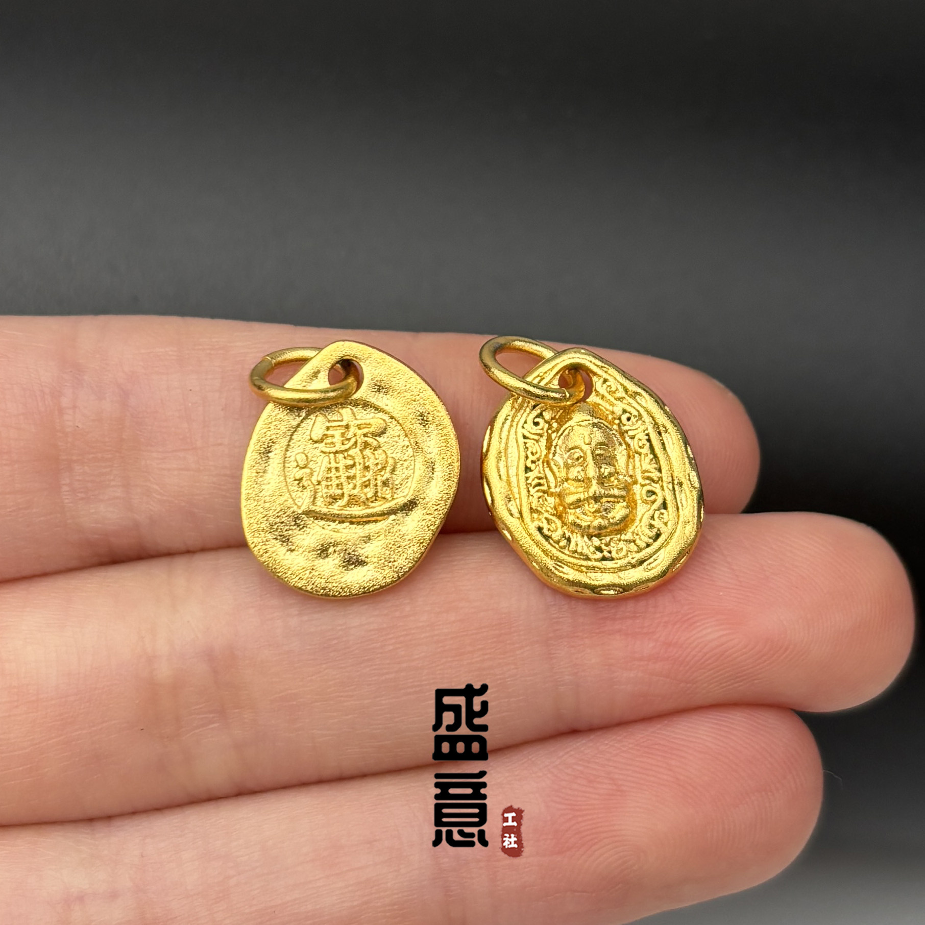 古法24K工艺黄金色招财进宝象神吊坠侧挂牌子文玩手串diy配饰