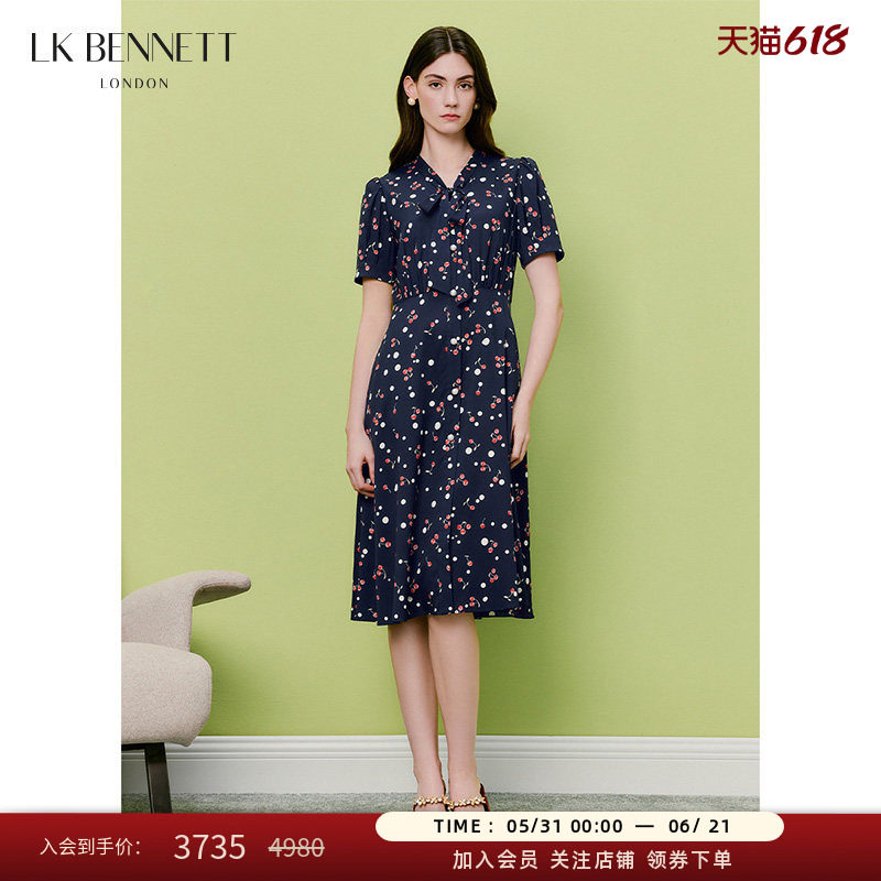 LK BENNETT深蓝印花连衣裙2026夏季新桑蚕丝混纺飘带领收腰泡泡袖