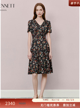 LK BENNETT黑色碎花连衣裙2025年夏新款v领法式复古荷叶边收腰中