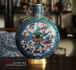 宫廷御制 北京铜胎掐丝珐琅高仿景泰蓝扁瓶 龙纹抱月瓶 摆件