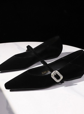 6286-K208法式风绝美水钻扣一字式扣带尖头浅口西施绒坡跟单鞋女