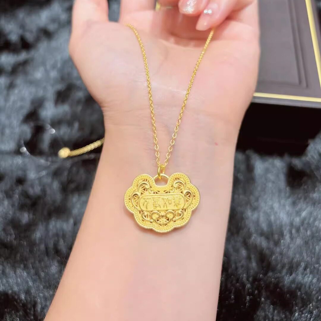 新款镀金仿真黄金柿柿如意项链吊坠女款简约金色锁包镀金锁骨链条