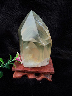 晶山角天然绿幽灵金字塔千层山水晶柱120×50×40mm净高90mm