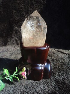 40×30mm 晶山角天然钛晶柱 摆件115 水晶柱 净高70mm 金发晶柱