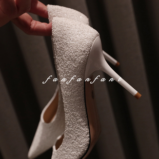 如履平地 高定纯白色 高级格丽特高跟鞋 尖头8.5CM 工作鞋 婚鞋