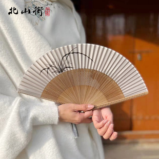 中国风舞蹈扇扇子汉服折扇镂空柄手绘竹扇折叠扇 北山街6寸女式