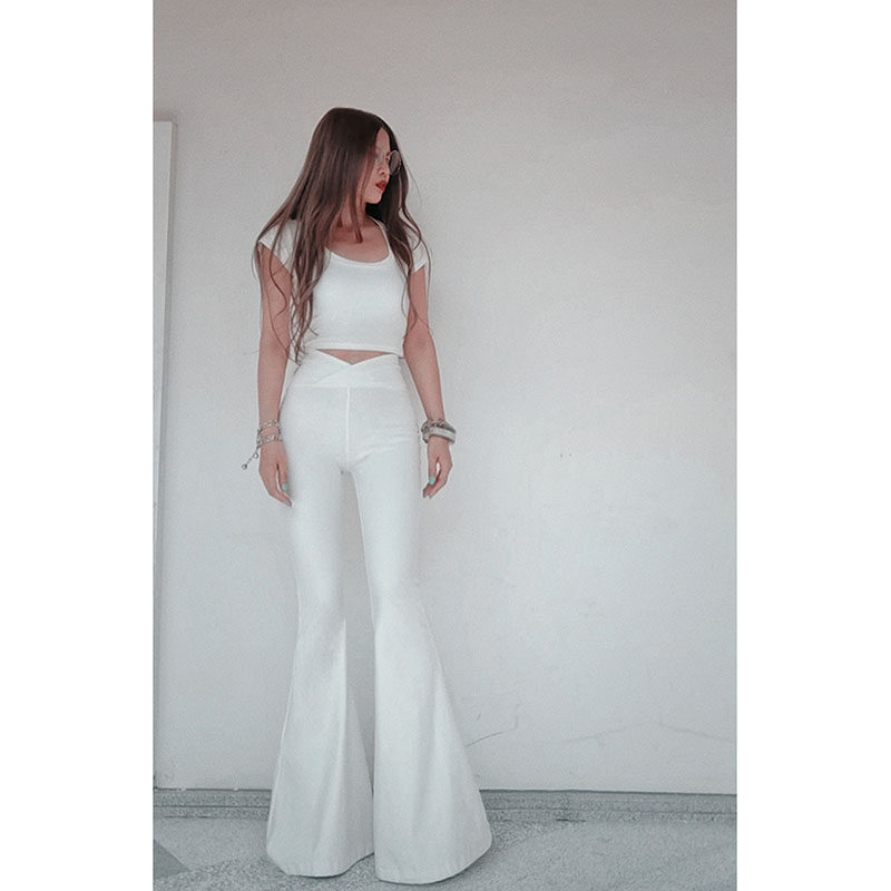 AOAOMISSSHOP【全弹力无拉链】白色高腰提臀翘臀紧身大喇叭裤长裤