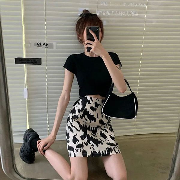 Summer new Korean high waisted slim contrast printed word age reducing half length short skirt women's fashion trouser skirt