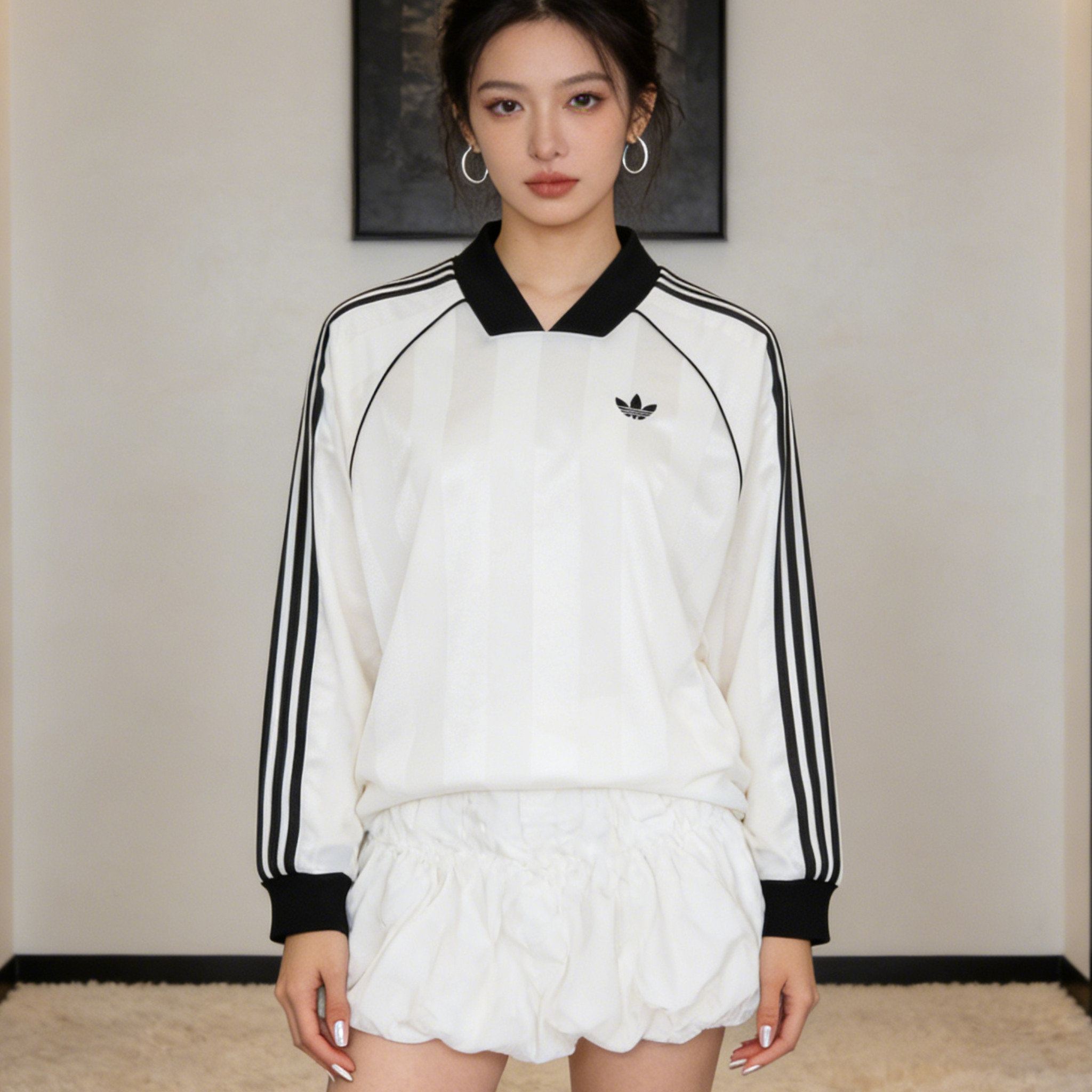 adidas阿迪达斯三叶草宽松球衣长袖T恤26春女装白色套头衫KG3711