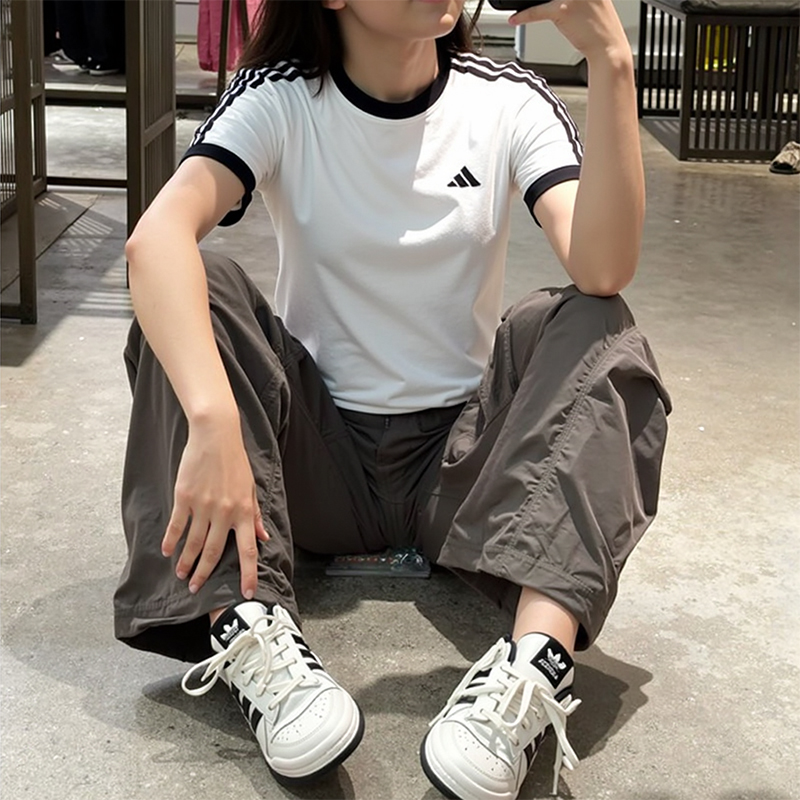 阿迪达斯官方短袖T恤女装2025夏季新款三条纹运动服休闲纯棉半袖
