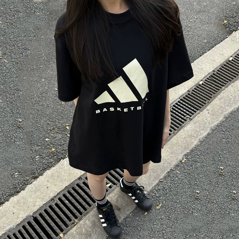 阿迪达斯短袖女装新款宽松圆领半袖BASKETBALL运动服情侣款