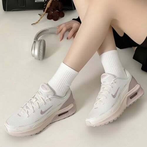 NikeAirMax女缓震跑步鞋