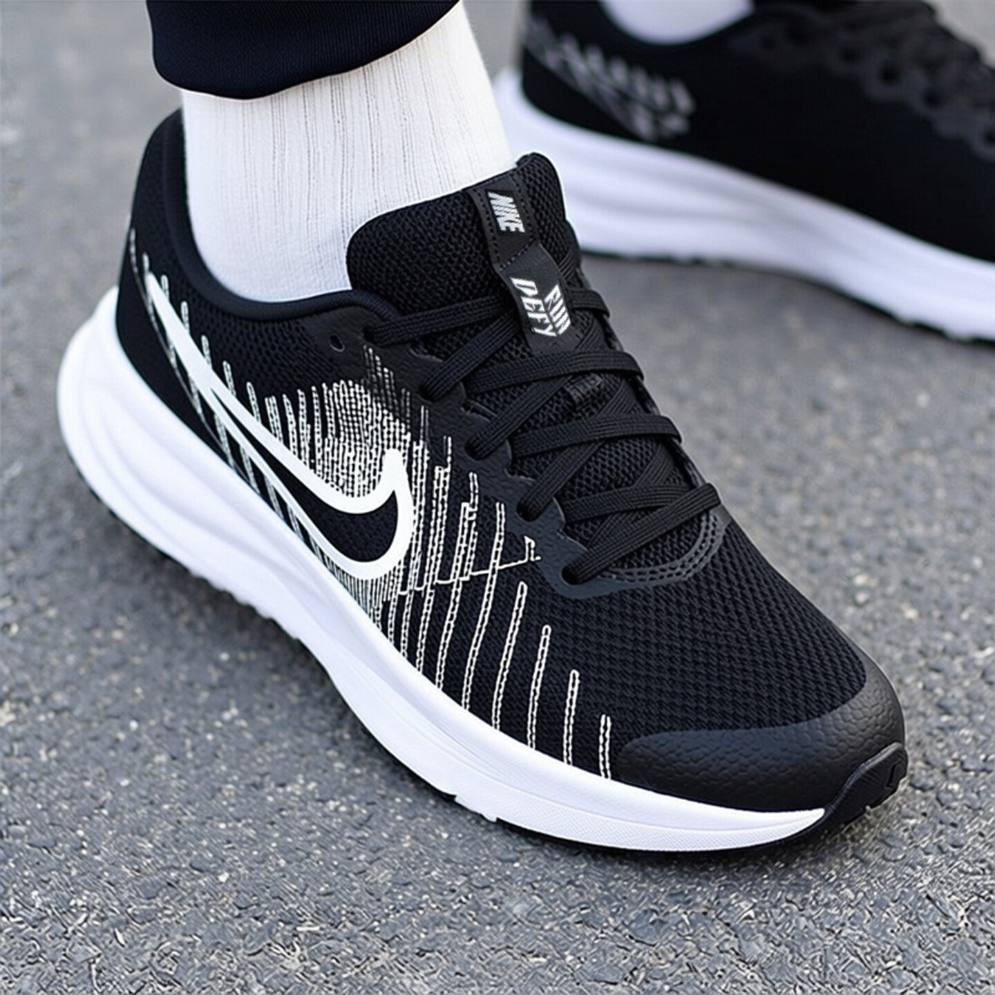 NIKE耐克男鞋2026春季新款正品网面透气跑步鞋减震运动鞋HM9594