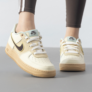 耐克正品女鞋复古低帮休闲鞋大童鞋nike空军一号奶茶色运动板鞋