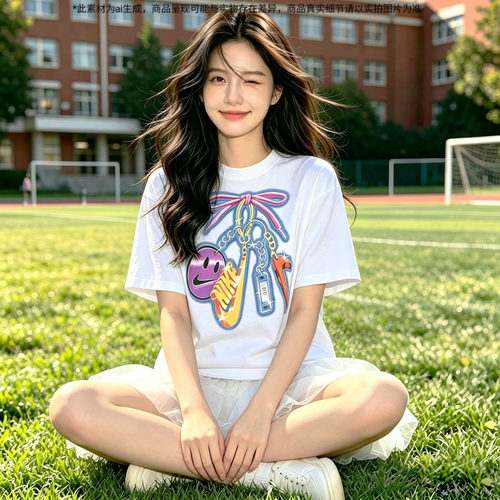 Nike耐克官方正品女子上衣夏季新款宽松白色半袖印花时尚短袖T恤