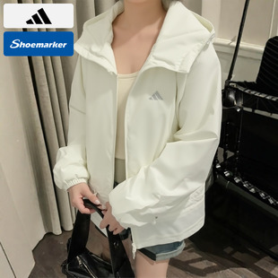 Adidas阿迪达斯薄款外套加绒款女装运动服宽松连帽防风夹克KS2809