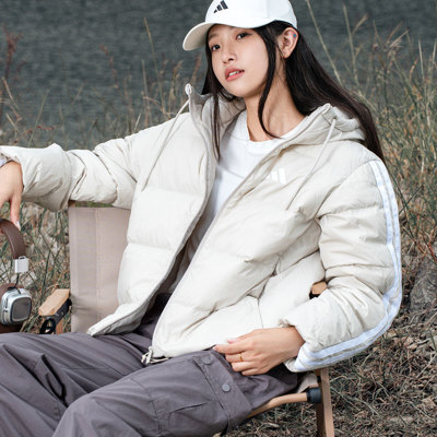 阿迪达斯短款羽绒服女款面包服2025冬季新款运动棉服官方正品外套